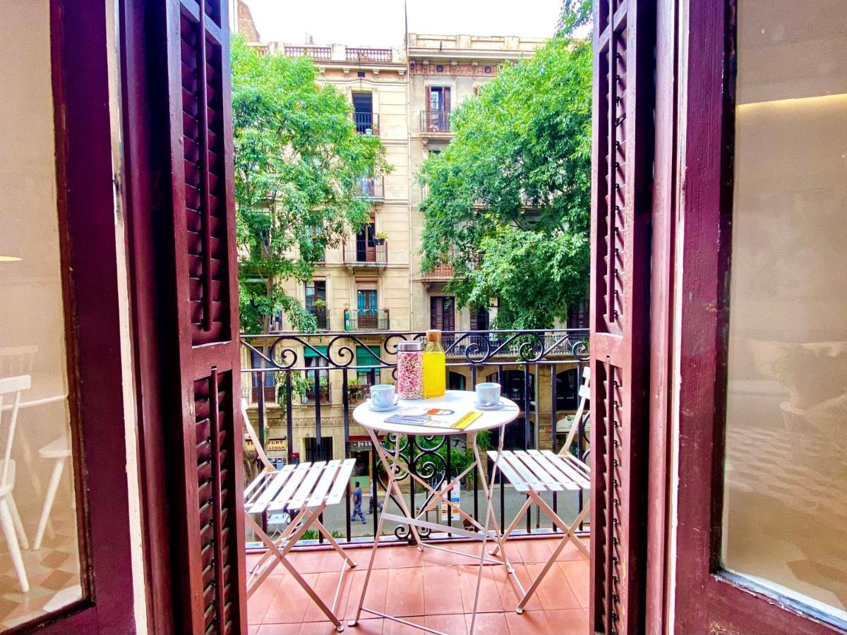 Tyche Apartment Барселона Екстериор снимка