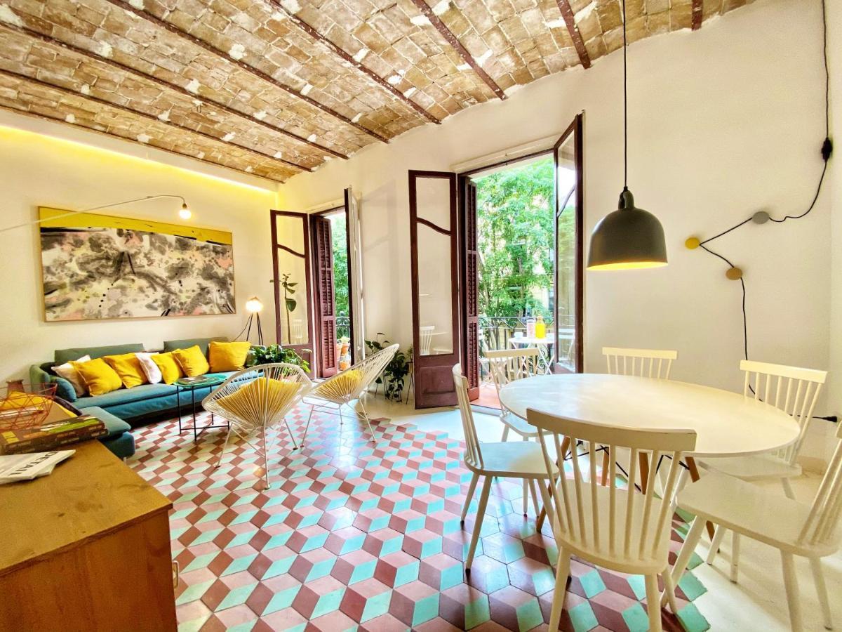 Tyche Apartment Барселона Екстериор снимка