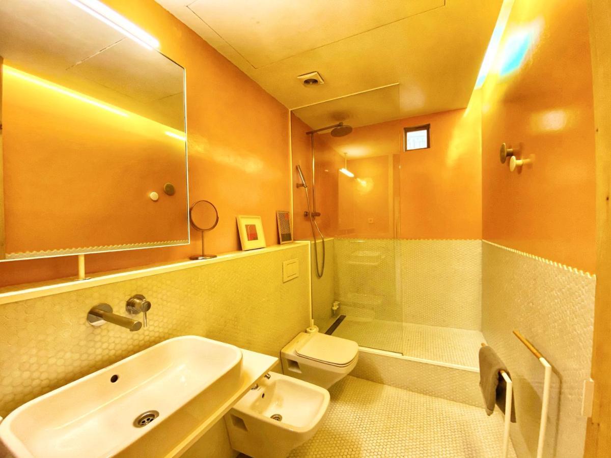 Tyche Apartment Барселона Екстериор снимка